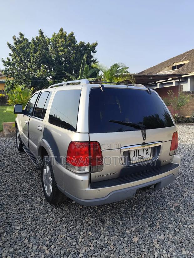 Lincoln Navigator 4x4 2008 Gold