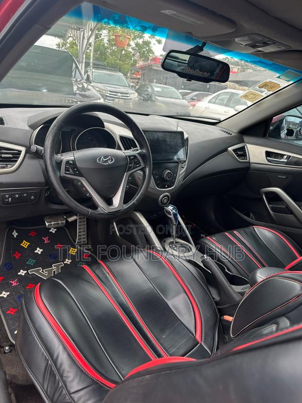 Hyundai Veloster 2014 Red