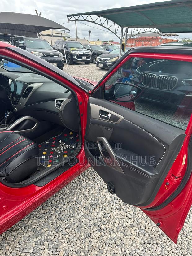 Hyundai Veloster 2014 Red