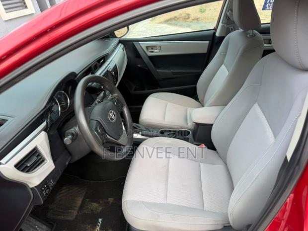 Toyota Corolla LE Eco 4dr Sedan (1.8L 4cyl CVT) 2016 Red