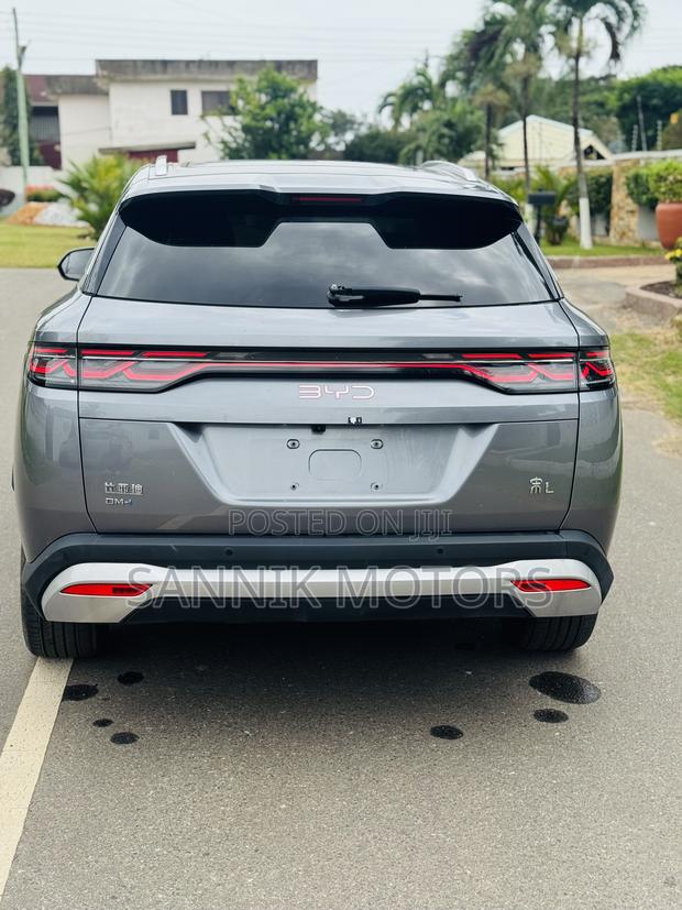 BYD Song Pro DM-i 2024 Gray
