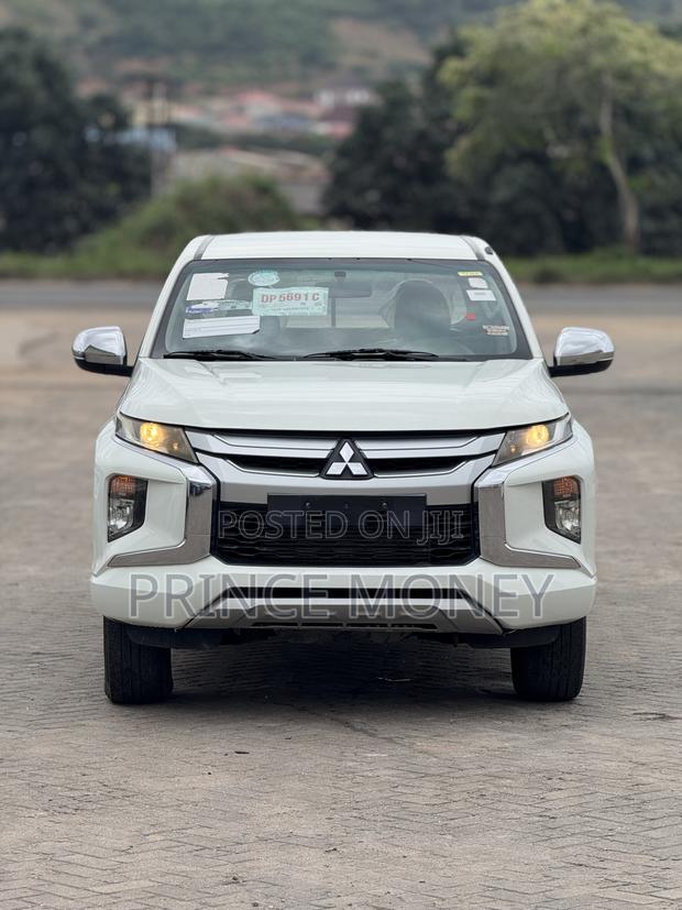 Mitsubishi L200 2020 White
