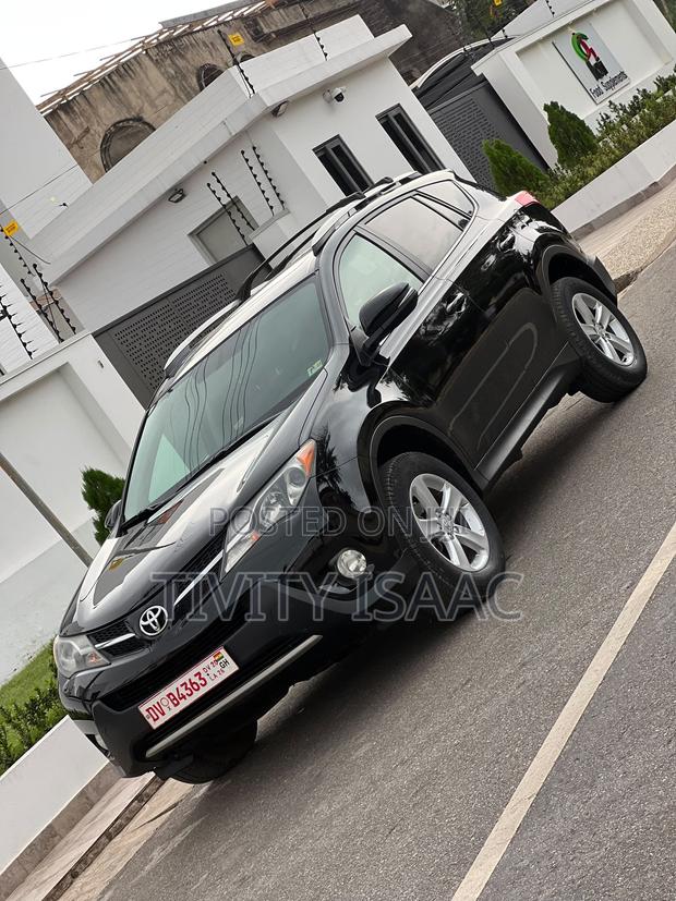 Toyota RAV4 XLE 4dr SUV AWD (2.5L 4cyl 6A) 2014 Black