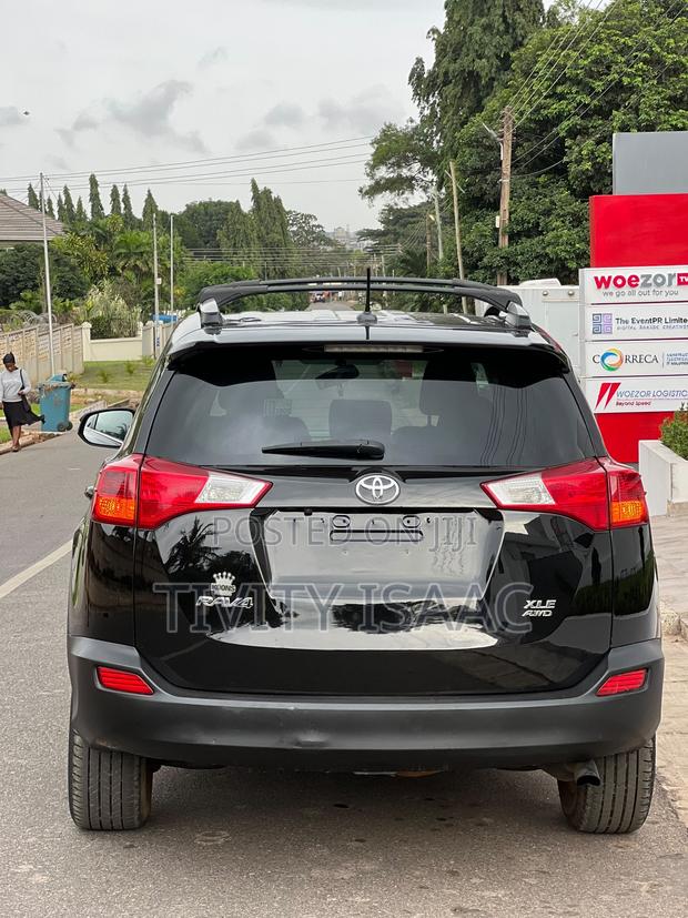 Toyota RAV4 XLE 4dr SUV AWD (2.5L 4cyl 6A) 2014 Black