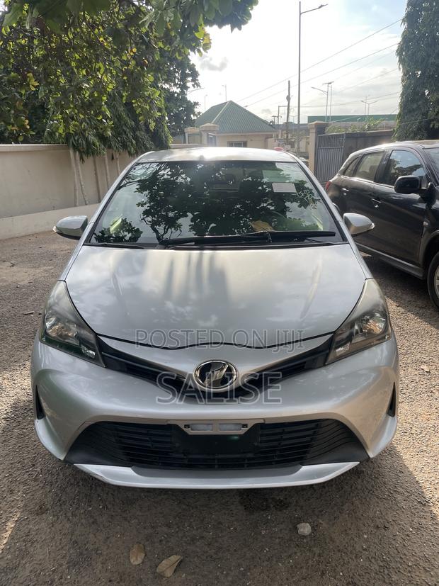 Toyota Vitz 1.3 FWD 5dr 2015 Silver