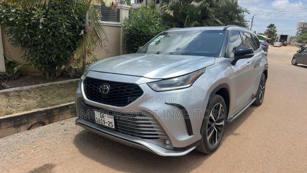 Toyota Highlander XSE 2021 Silver