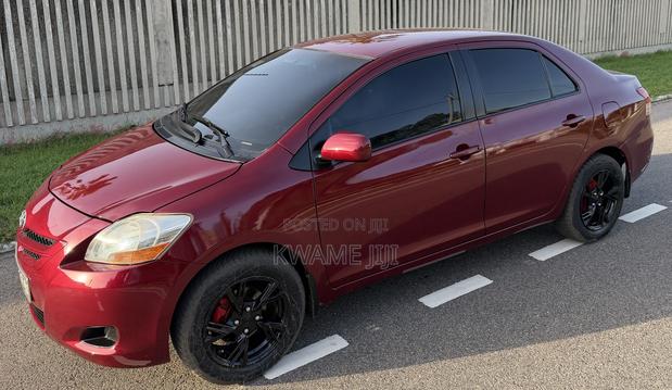 Toyota Yaris 1.3 VVT-i Automatic 2008 Burgundy