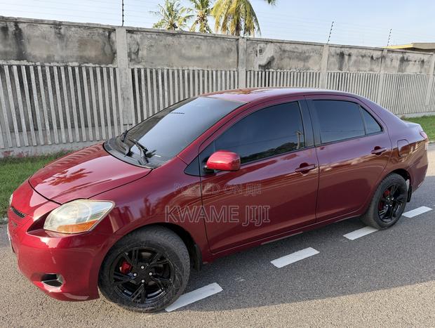 Toyota Yaris 1.3 VVT-i Automatic 2008 Burgundy