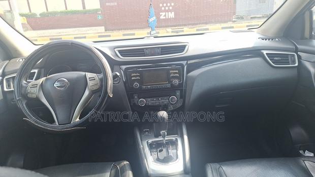 Nissan Qashqai 2016 Gray