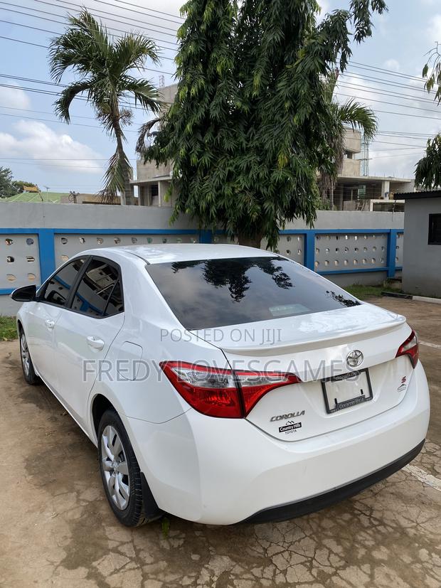 Toyota Corolla S 4dr Sedan (1.8L 4cyl CVT) 2016 White