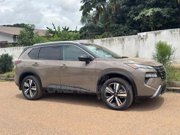 Nissan Rogue 2025 Gray