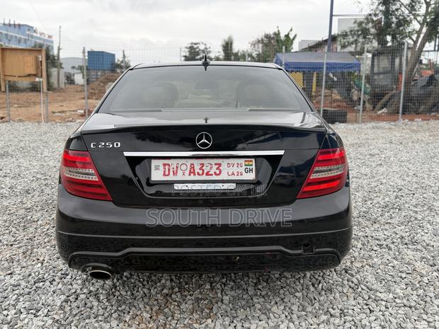 Mercedes-Benz C250 2013 Black