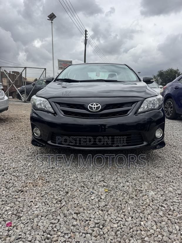 Toyota Corolla S 4dr Sedan (1.8L 4cyl 4A) 2013 Black