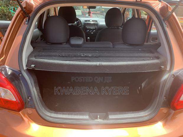 Mitsubishi Mirage ES 2018 Orange