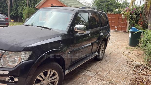 Mitsubishi Pajero V80 3.8 V6 GLS 2017 Black