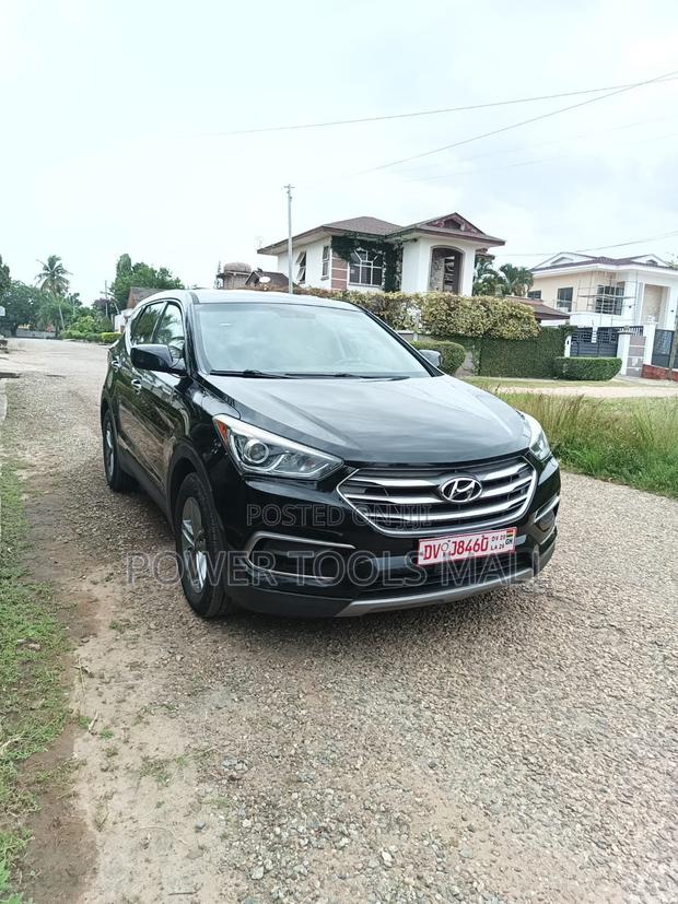 Hyundai Santa Fe 2017 Black