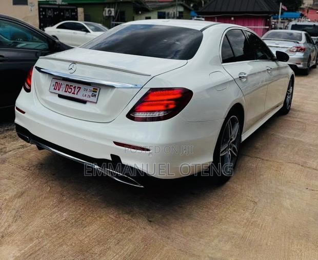 Mercedes-Benz E300 2017 White