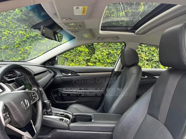 Honda Civic EX-L Sedan 2019 White
