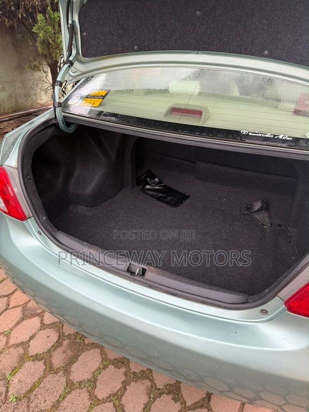 Toyota Belta 2011 Green