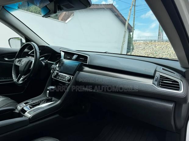 Honda Civic EX Sedan 2019 White