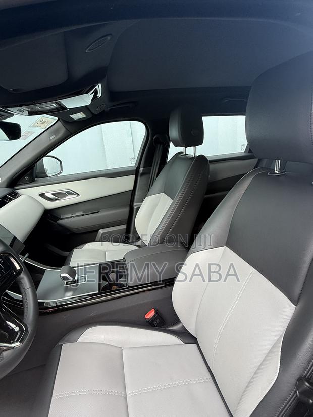 Land Rover Range Rover Velar Dynamic SE 2024 Black