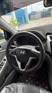Hyundai Accent SE 2013 Black for sale
