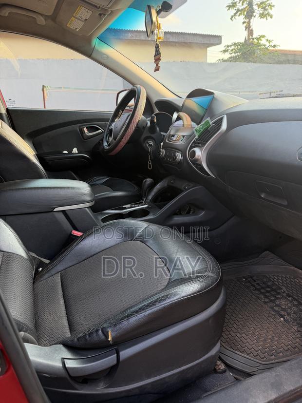 Hyundai Tucson 2013 Red