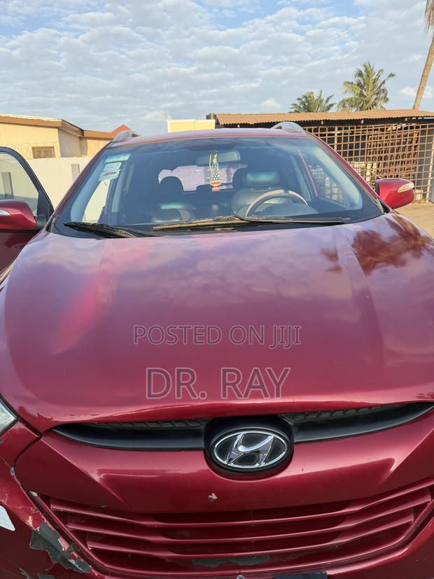 Hyundai Tucson 2013 Red