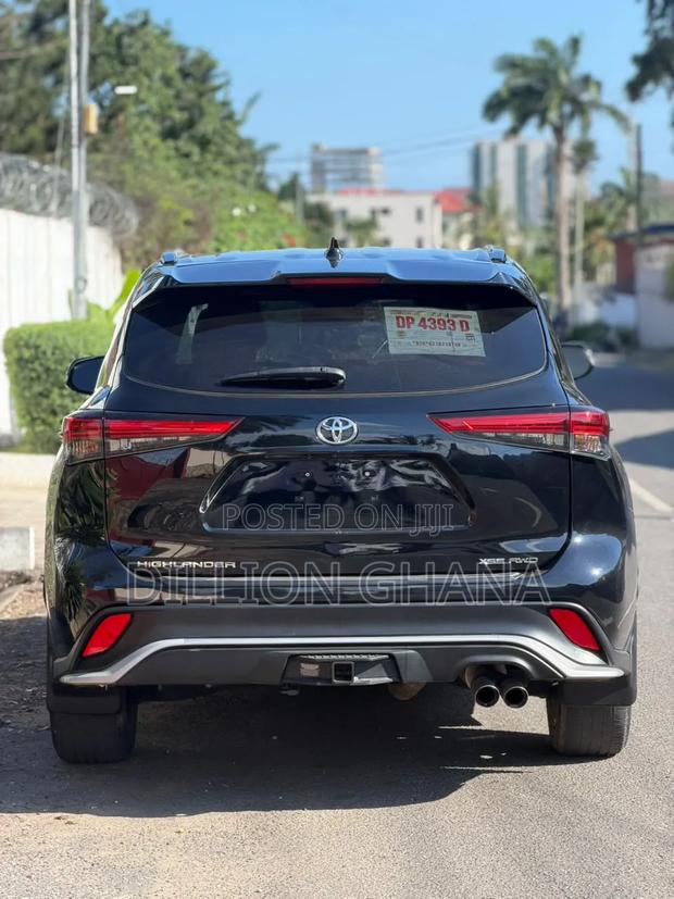 Toyota Highlander XSE AWD 2023 Black