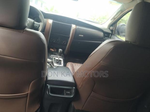 Toyota Fortuner 2019 Black