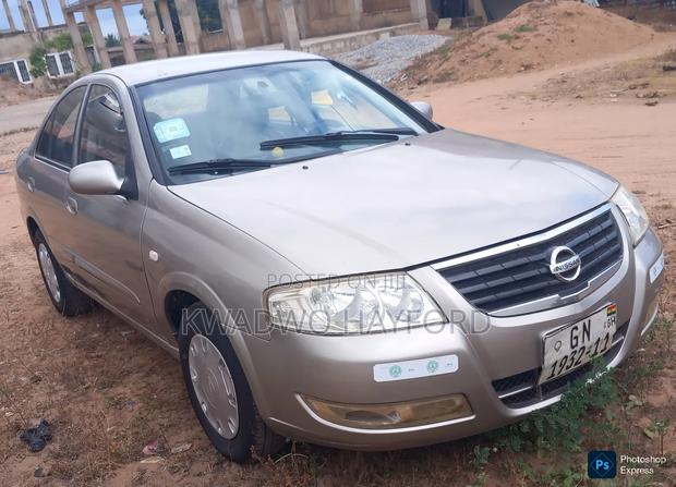 Nissan Sunny 2010 Silver