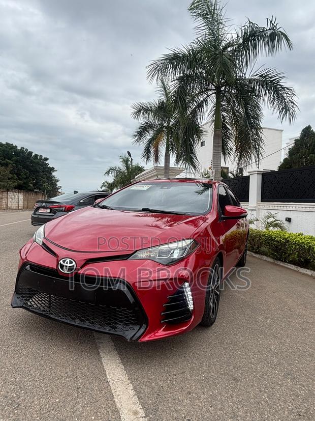Toyota Corolla SE 4dr Sedan (1.8L 4cyl CVT) 2017 Red
