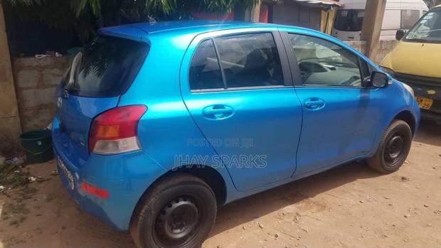 Toyota Vitz 2010 Blue