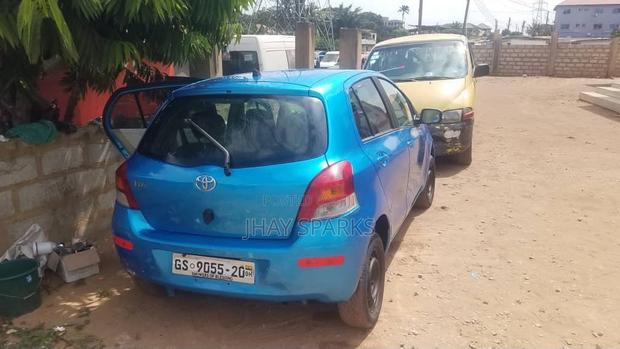 Toyota Vitz 2010 Blue
