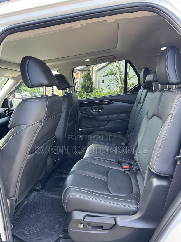 Honda Pilot Touring+ AWD 2025 White