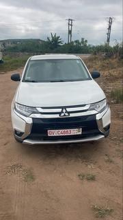 Mitsubishi Outlander SE FWD 2020 White for sale