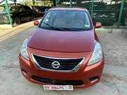 Nissan Versa 2014 Gold for sale