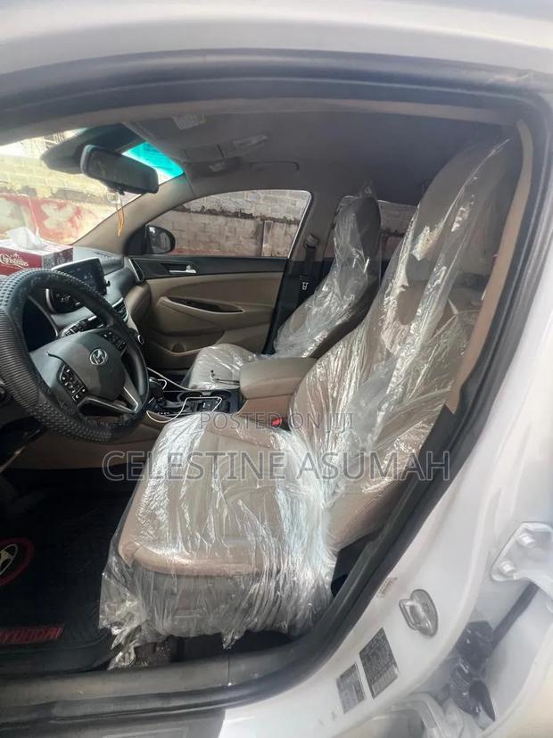 Hyundai Tucson SE FWD 2019 White