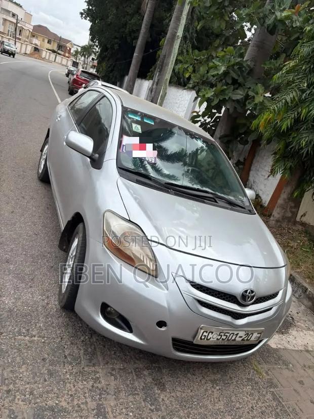 Toyota Yaris 2009 Silver