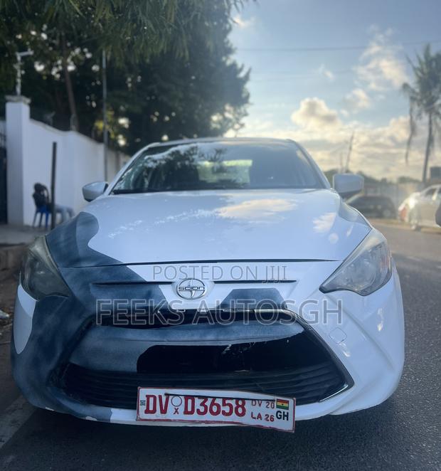 Toyota Yaris iA 1.5 FWD 2016 White