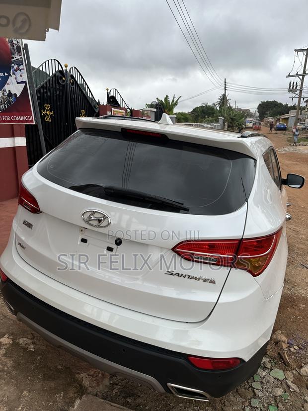 Hyundai Santa Fe Limited AWD 2016 White