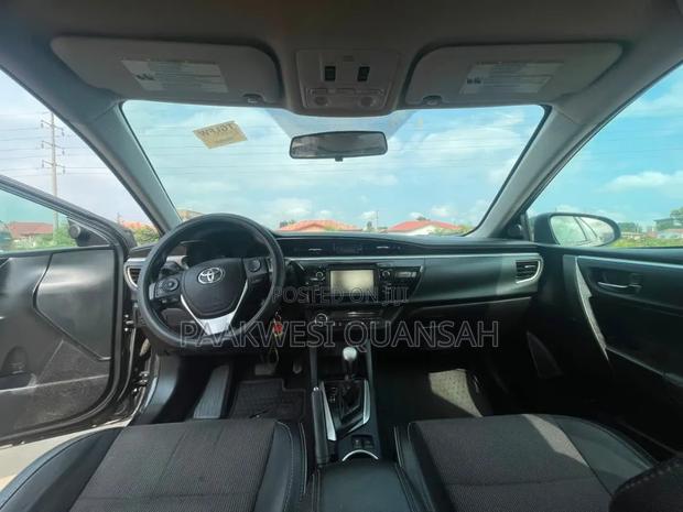 Toyota Corolla 2016 Black