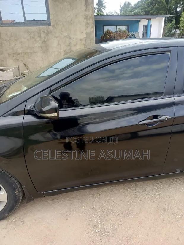 Hyundai Elantra GLS 2012 Black
