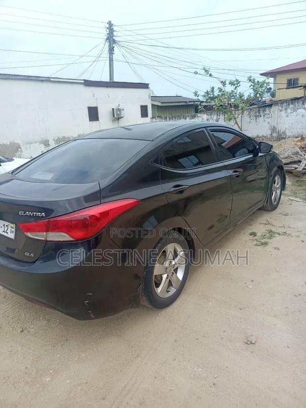 Hyundai Elantra GLS 2012 Black