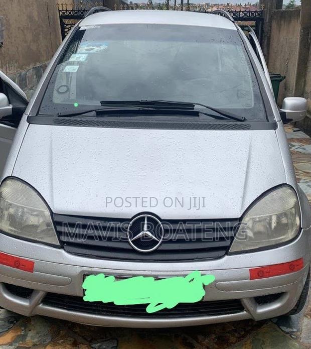 Mercedes-Benz A-Class 2010 Silver