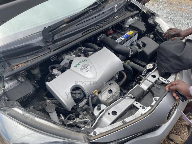 Toyota Vitz 1.3 AWD 3dr 2015 Silver