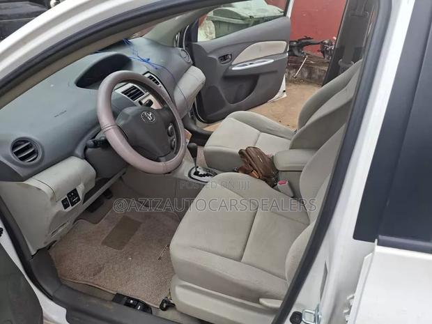 Toyota Belta 2010 White