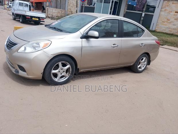Nissan Versa 2014