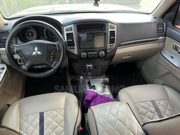 Mitsubishi Pajero V90 2.8 GLS/GLX 2017 Black
