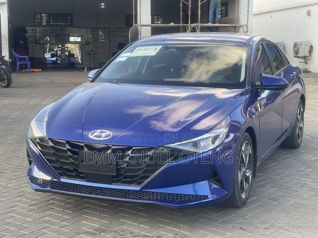 Hyundai Elantra 2023 Blue